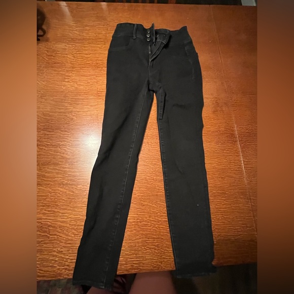 Jeans - Picture 1 of 4